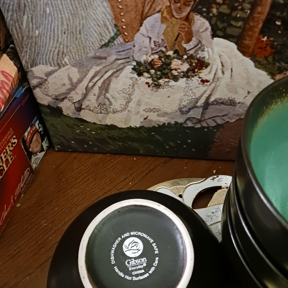 3 Gibson Everyday Stoneware Cereal/Soup/ Salad Bowl🥣Nice Vintage Gift Item. 🎁 - Picture 2 of 11